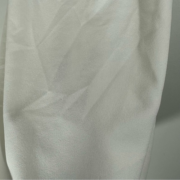 3 for $20 ⭐️ Lulu’s Late Night Love White One-Shoulder Bodycon Dress - Picture 5 of 13